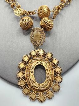 Vintage reliquary pendant necklace