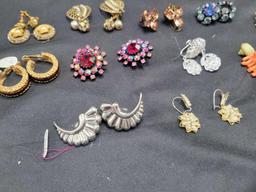 Group of vintage ladies costume earrings, some need repaired