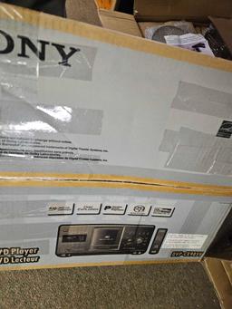 Sony 400 cd/dvd player, new