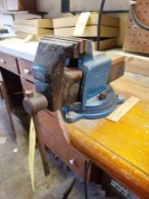 No. 100 Bench Vise - Maker Unknown