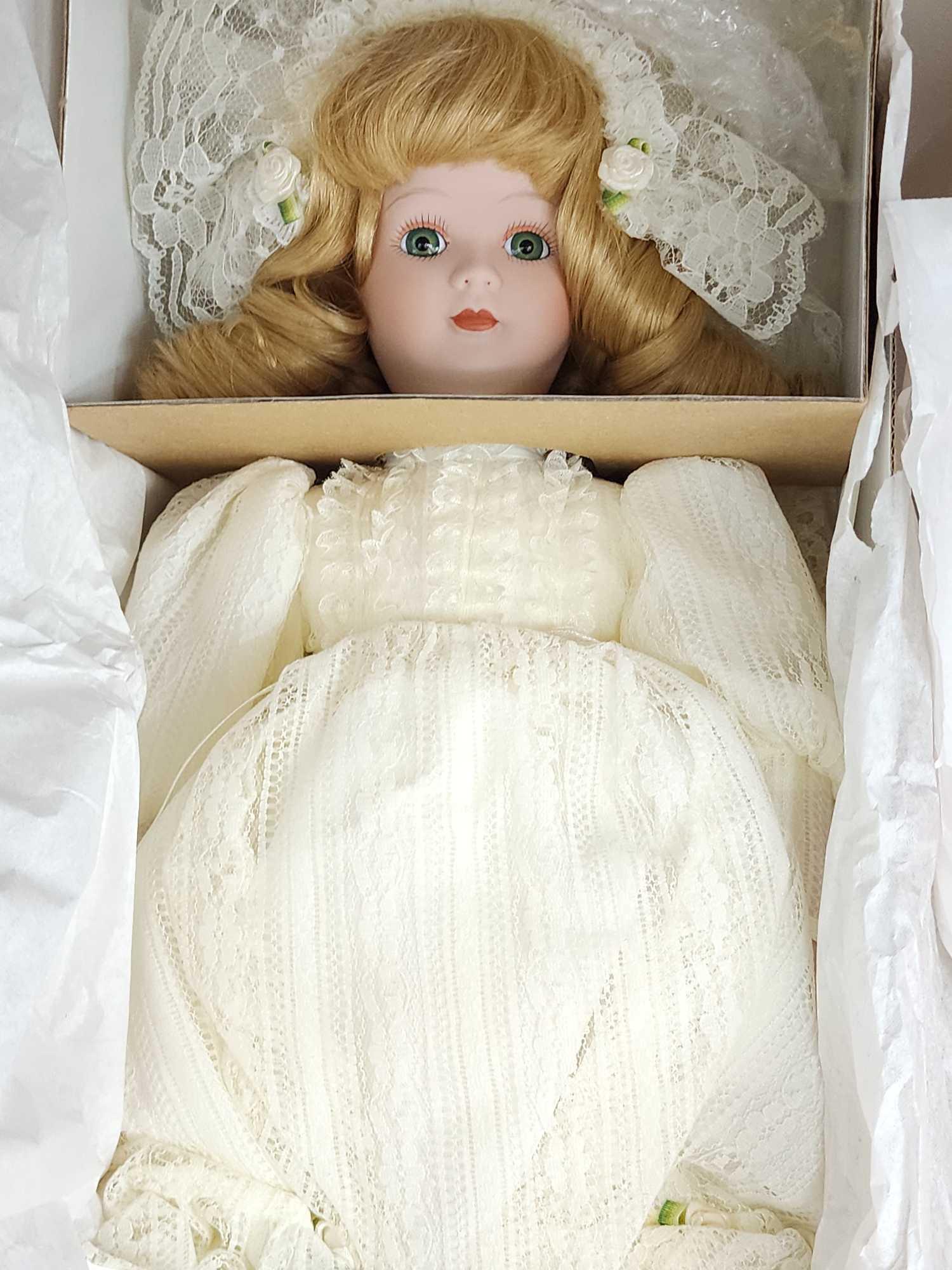 (5) dolls: 4 porcelain 1 Vanna White