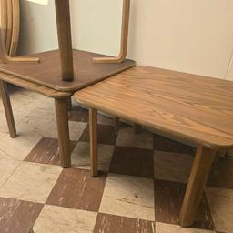 3 small end tables