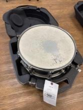 Pearl Snare drum with hard case