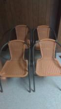 (4) lightweight indoor / outdoor chairs