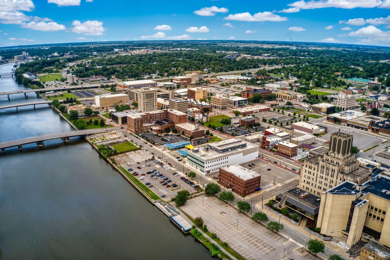 Explore the Vibrant Lifestyle of this Michigan Town, Where Affordability Meets Friendliness!