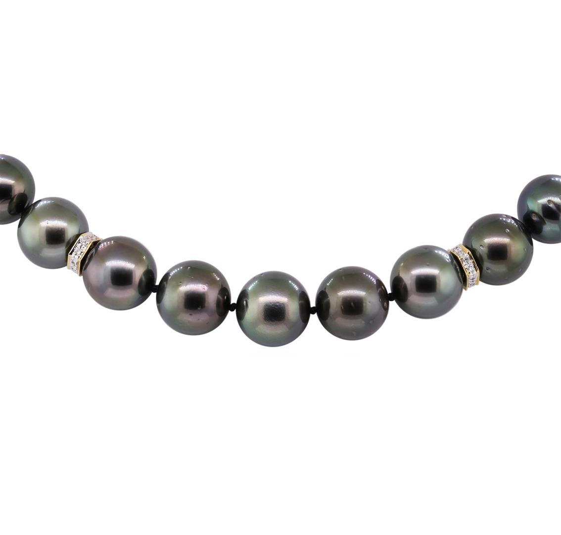 0.75 ctw Diamond and Tahitian Pearl Necklace - 14KT Yellow Gold