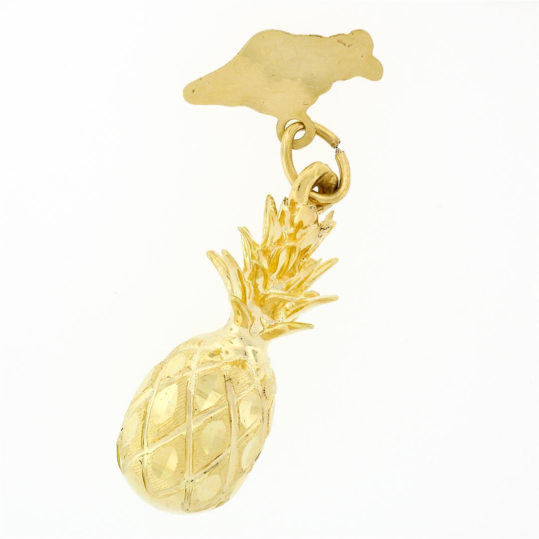 Crea 14k Gold Detailed Textured Diamond Cut 3D Pineapple Hawaii Charm Pendant