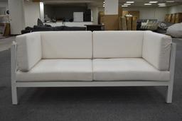 NEW Neoteric Luxury Outdoor 2 Seat Sofa