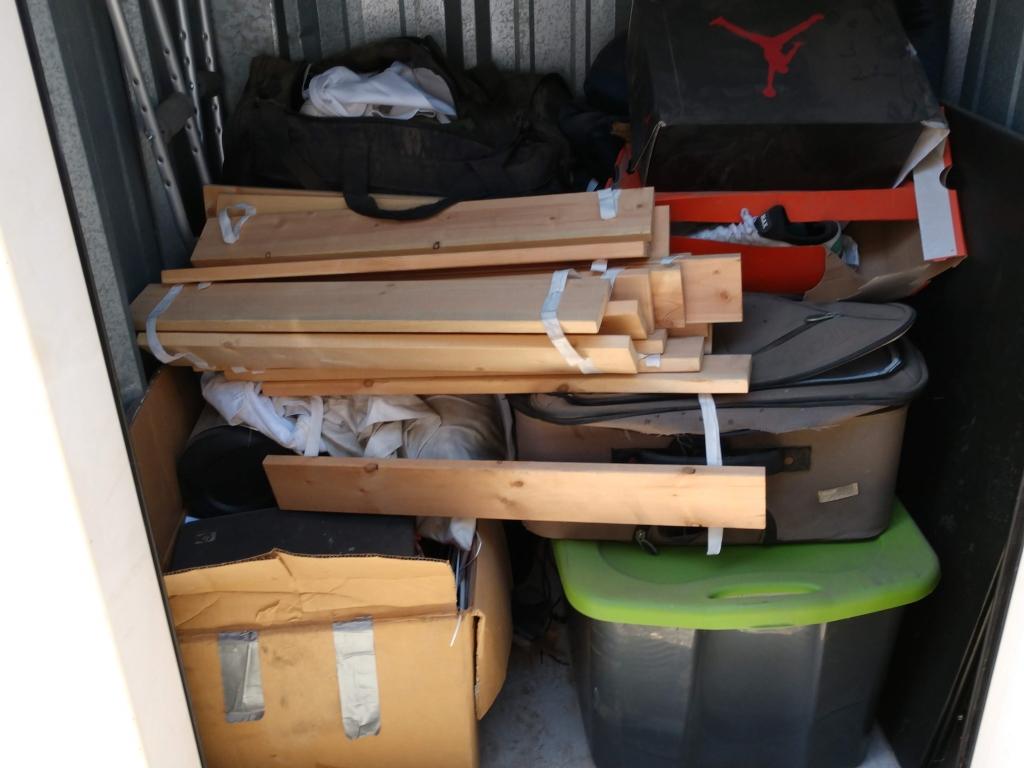 Contents Of 4ftX4ft X 8ft Tall Storage Unit 50/B2