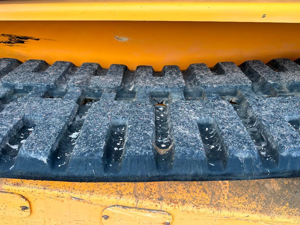 2015 Mustang 2500RT track skid steer, cab w/AC, 12 1/2" rubber tracks, high flow aux hyds, Power