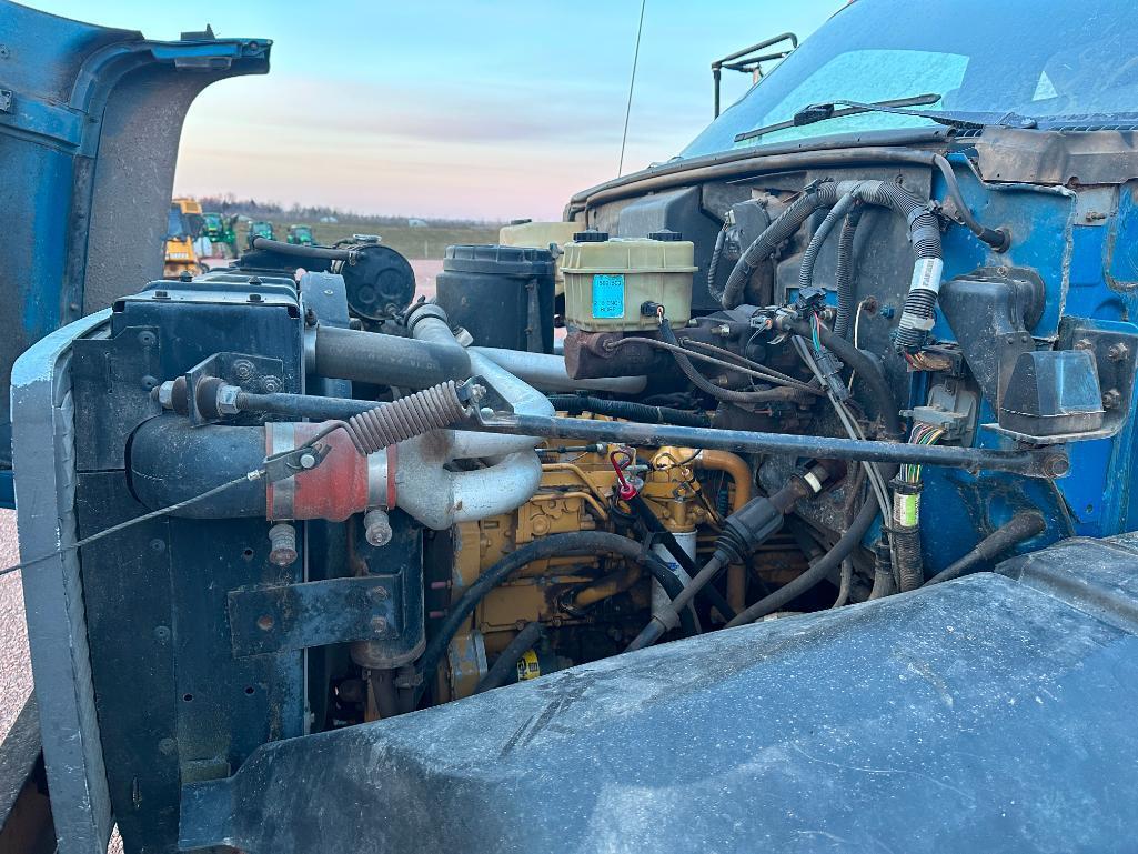 (TITLE) 1995 Chevy Kodiak single axle dump truck, Cat 3116 @215 hp diesel engine, auto trans, steel