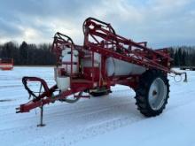Miller Pro 750 pull type sprayer, 60' booms, 13.6-38 tires, foam markers, hyd pump, cushion boom,