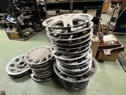 LOT: (250+) ASSORTED HUBCAP COVERS