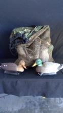 12 Plastic Duck Decoys in Camo Net Bag