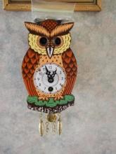 Small owl clock