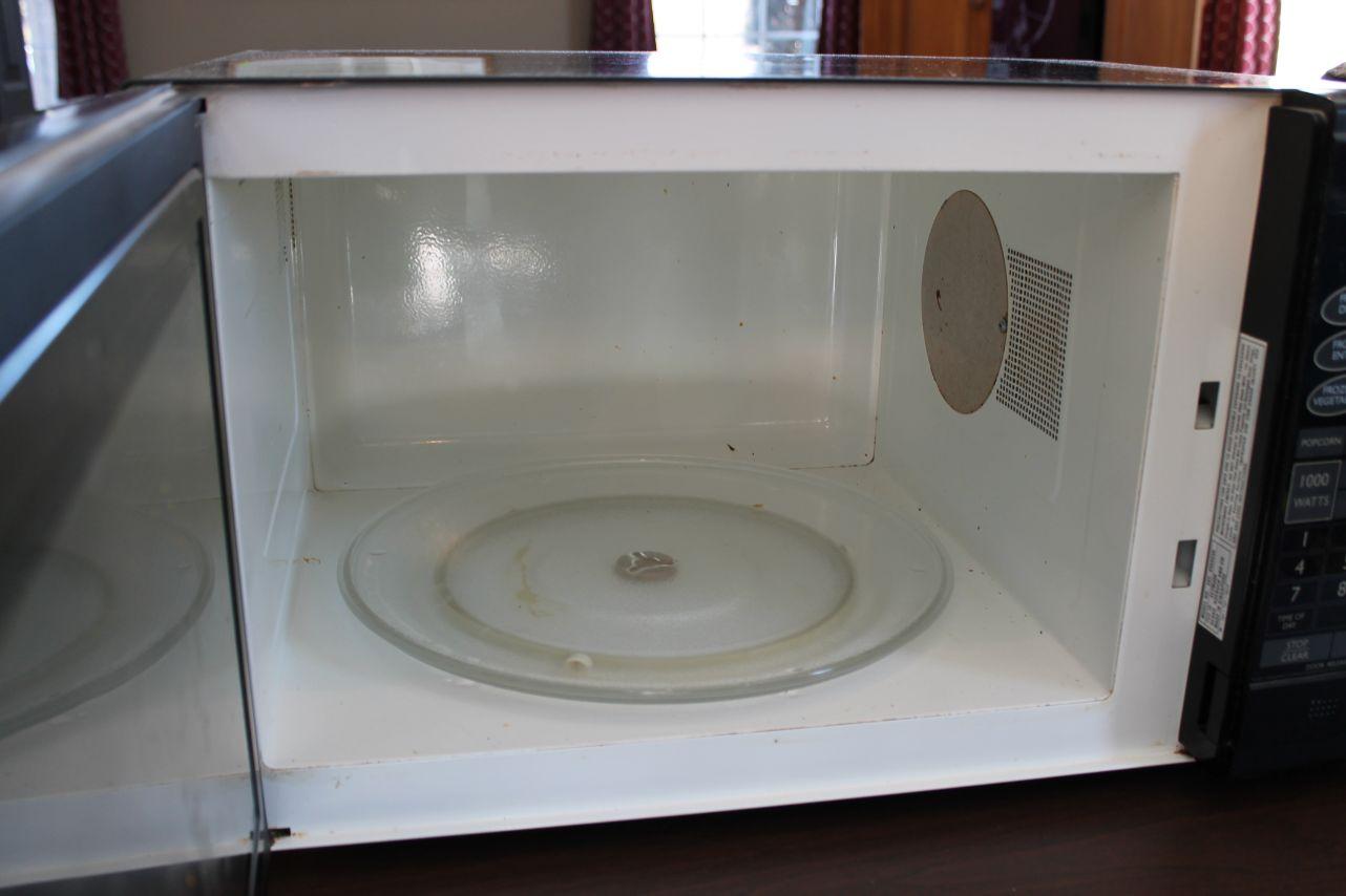 Kenmore Quick-Touch Carousel Microwave