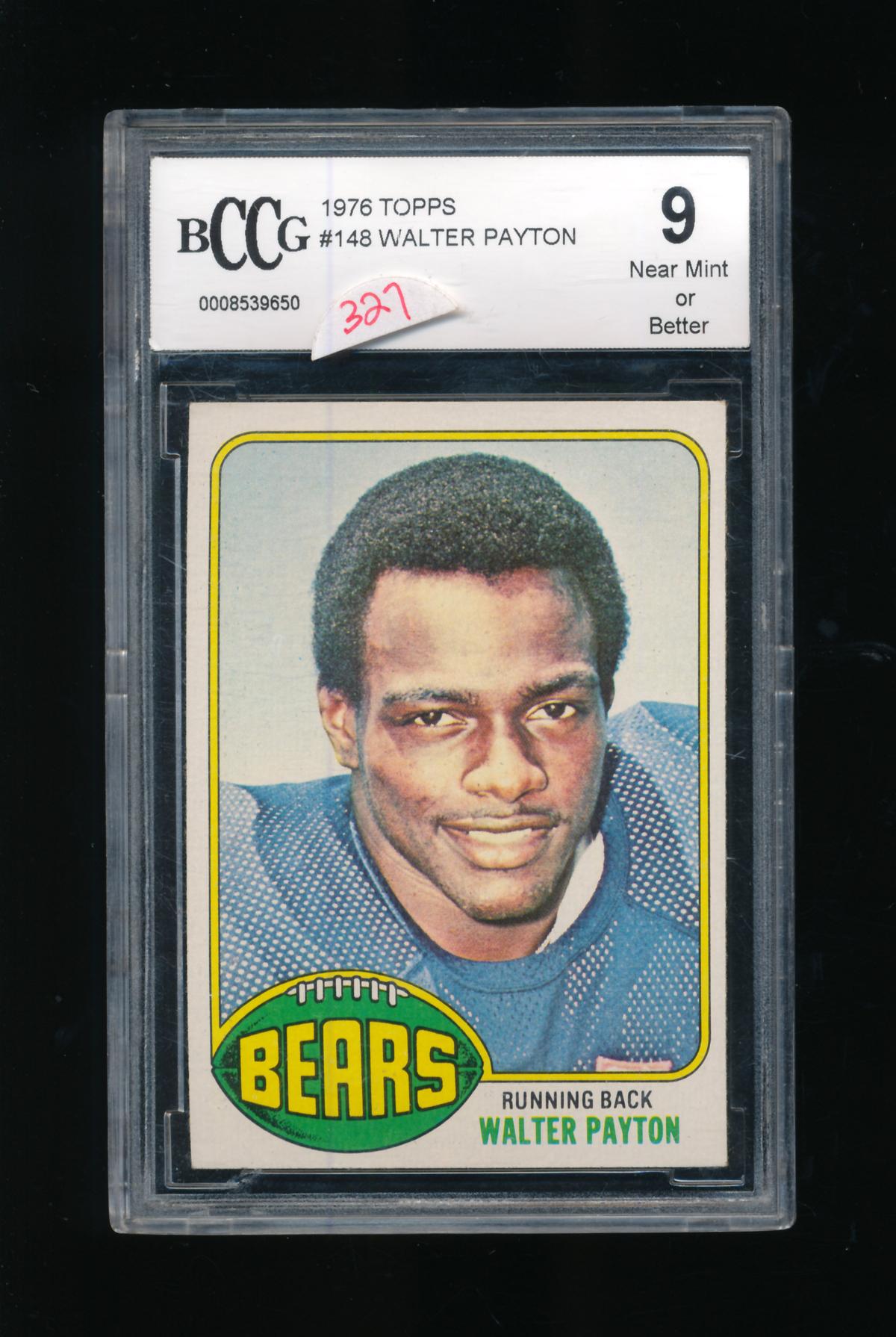 1976 Topps ROOKIE Football Card #148 Rookie Hall of Famer Walter Payton. Gr