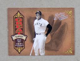 2005 Donruss "Leathr & Lumber" Baseball Card #GG-10 Hall of Famer Willie Ma