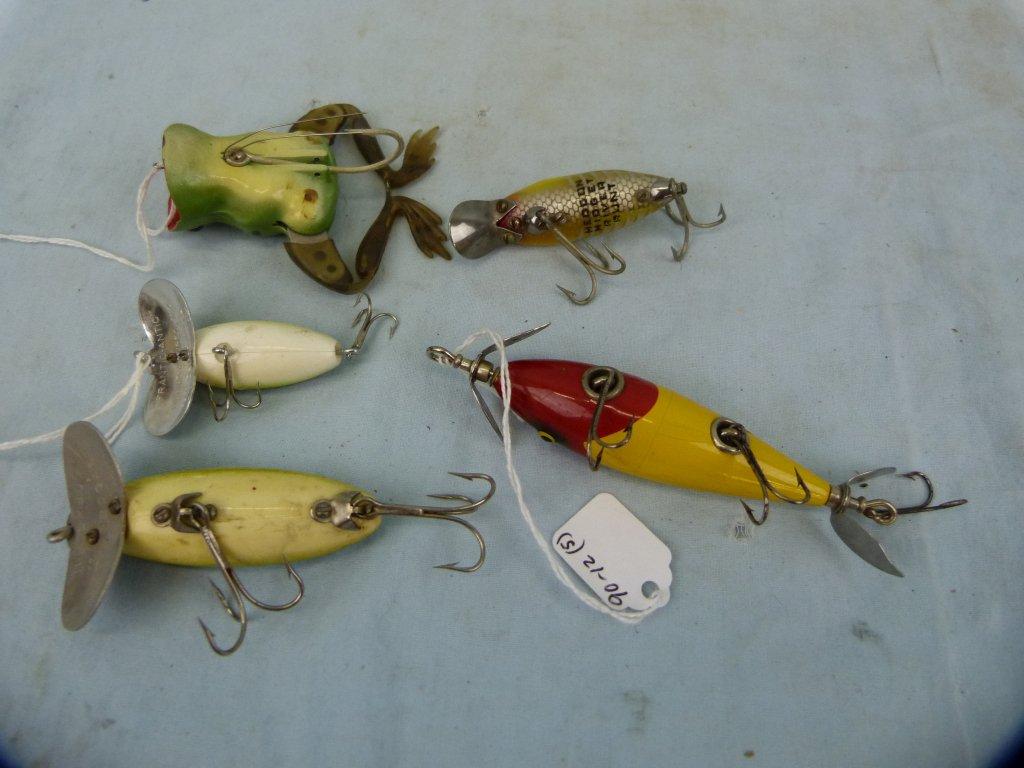 5 Fishing lures, includes Arbogast, Heddon, South Bend