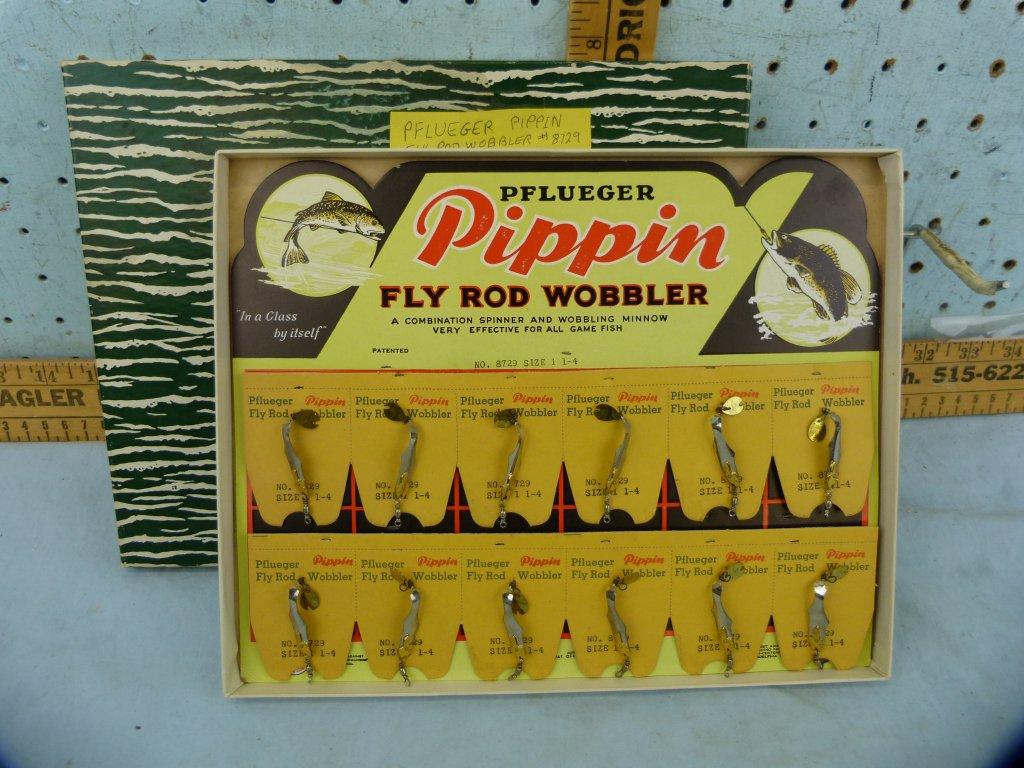 Pflueger Pippin Fly Rod Wobbler store display w/12 original lures