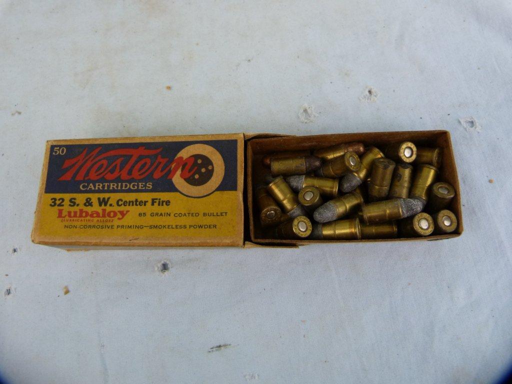 Ammo: 214 rds in 5 boxes: .32 cal, mixed, some reloads