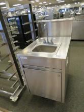 24X33 QUALSERV MOBILE HAND SINK WITH WATER HEATER