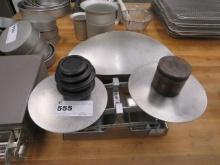 BALANCE SCALE WITH WEIGHTS, BOWL
