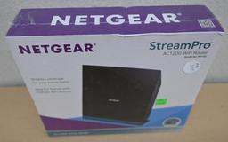 New NETGEAR Stream Pro AC1200 Wi-Fi Router