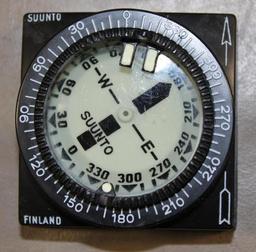 Sunto Finland Compass